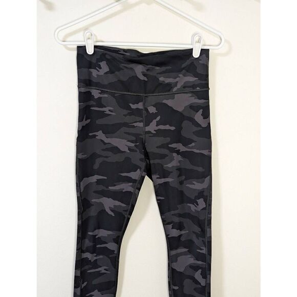 Athleta Ultimate 7/8 Tight Leggings with Pockets - Size S - Picture 2 of 9